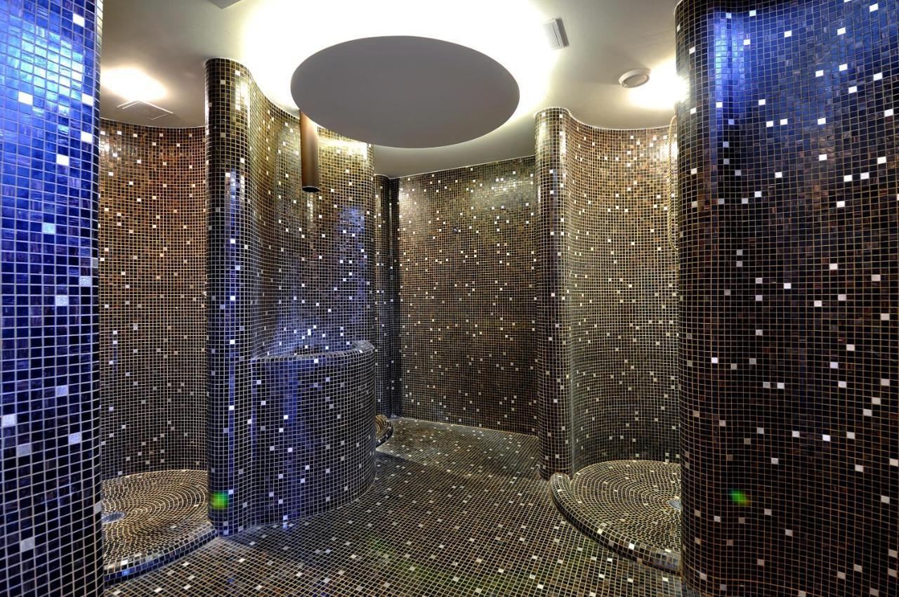 Hotel International Vel'ka Lomnica Ngoại thất bức ảnh