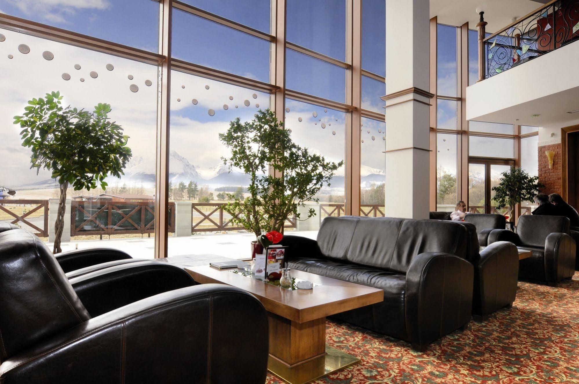 Hotel International Vel'ka Lomnica Ngoại thất bức ảnh